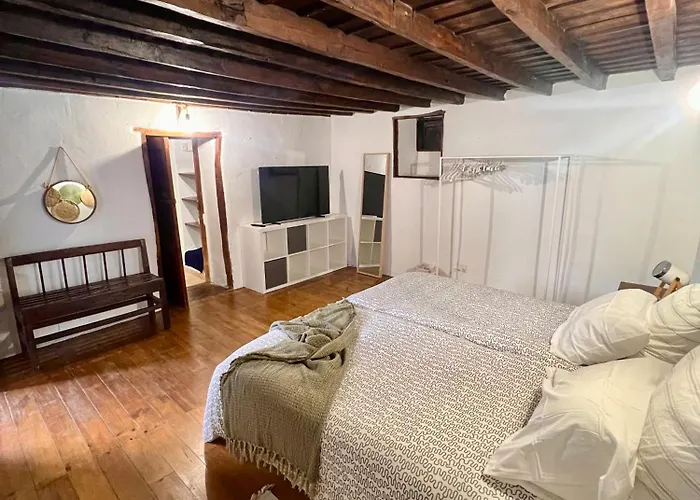 Red House Tatil Evi *