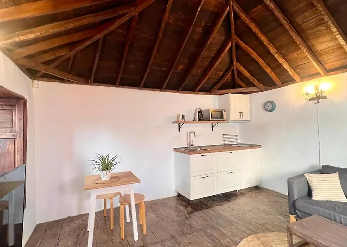 Tatil Evi Red House Chío