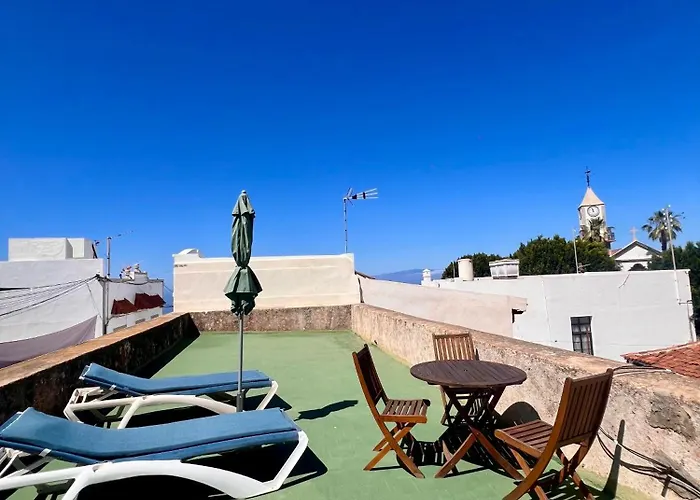 Red House Tatil Evi Chío